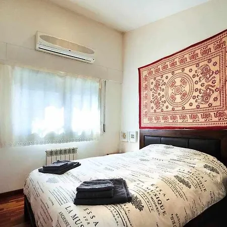 Sleep & Duplex Barri Vell * Жирона